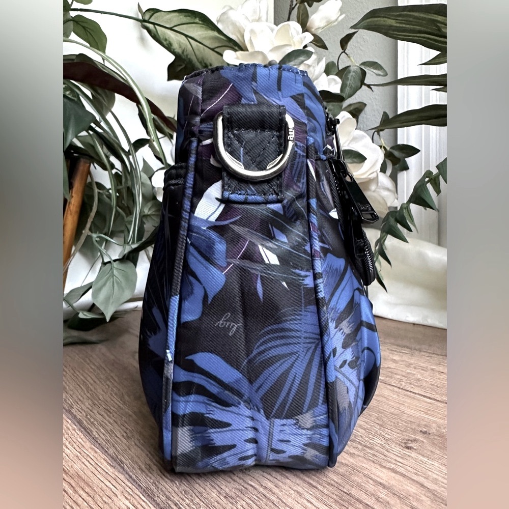 Lug 2 Pc. Bundle Blue Leaf Mambo Crossbody & Blue Leaf Adagio Crossbody Bags - Picture 15 of 16